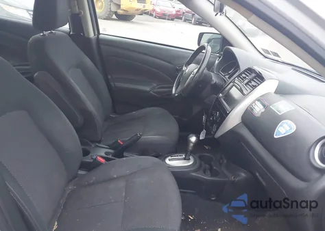 2019 Nissan Versa 1.6 Sv z USA, uszkodzony, nr VIN 3N1CN7AP8KL827966